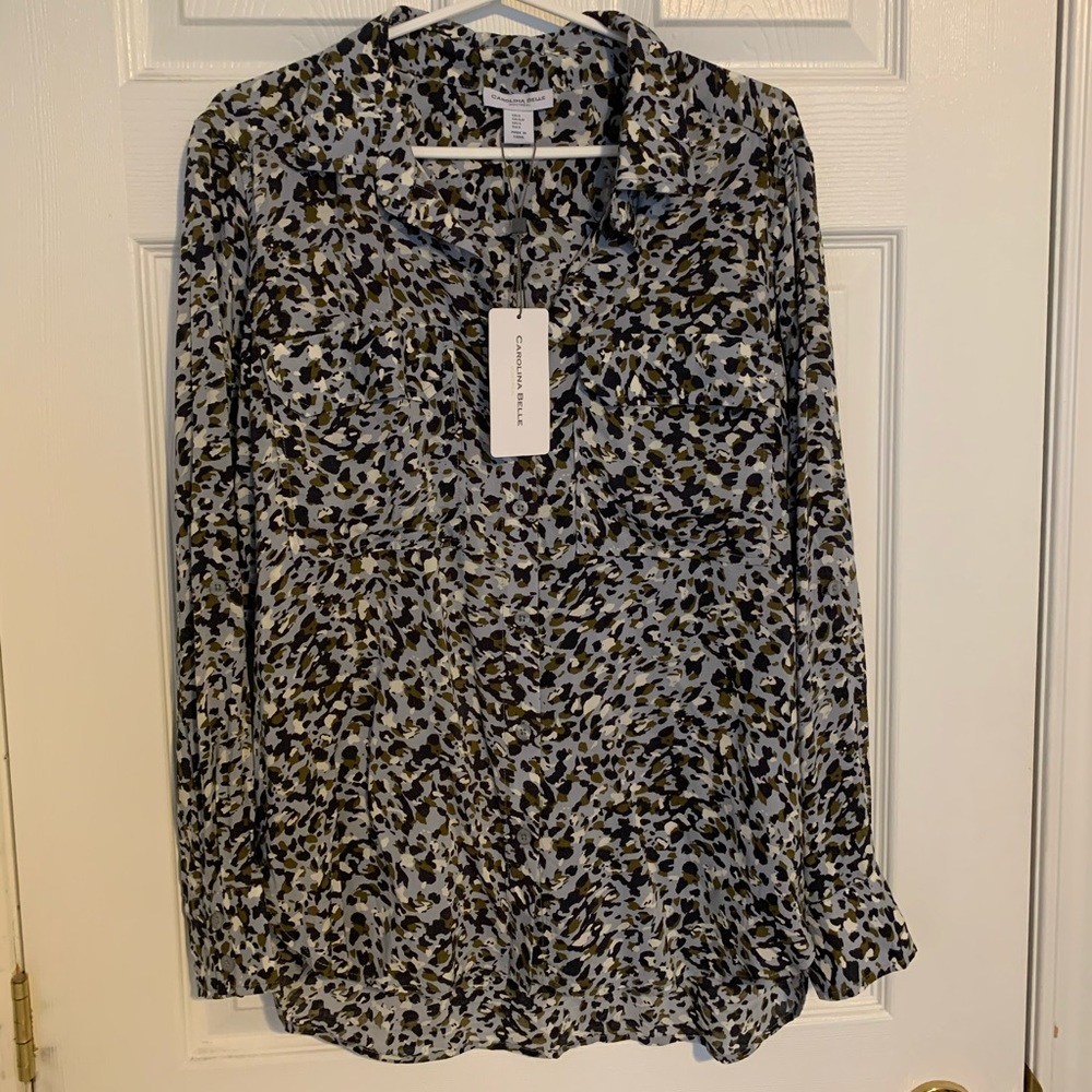 🌸2/$15- NWT - Button Up Blouse